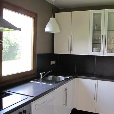 펜션 Modern Holiday Home In Stoumont With Sauna